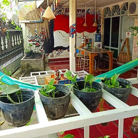 Deoplet Homestay & Gallery Yogyakarta Ngoại thất bức ảnh