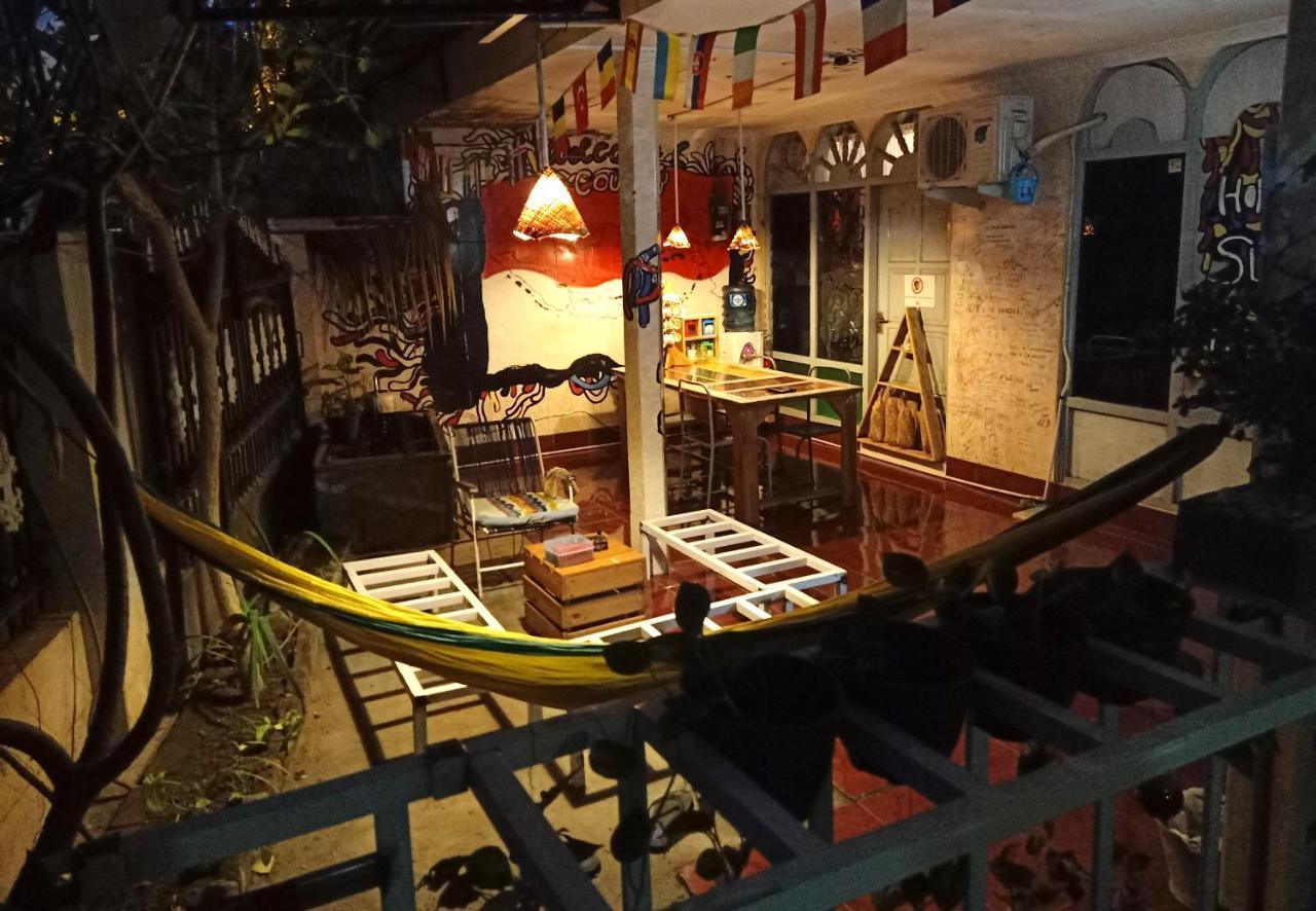 Deoplet Homestay & Gallery Yogyakarta Ngoại thất bức ảnh