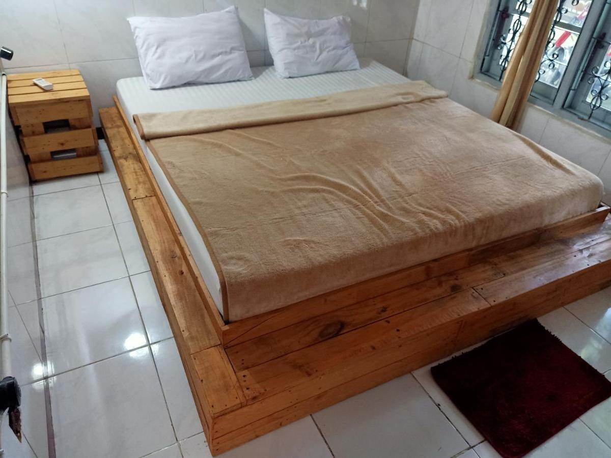 Deoplet Homestay & Gallery Yogyakarta Ngoại thất bức ảnh