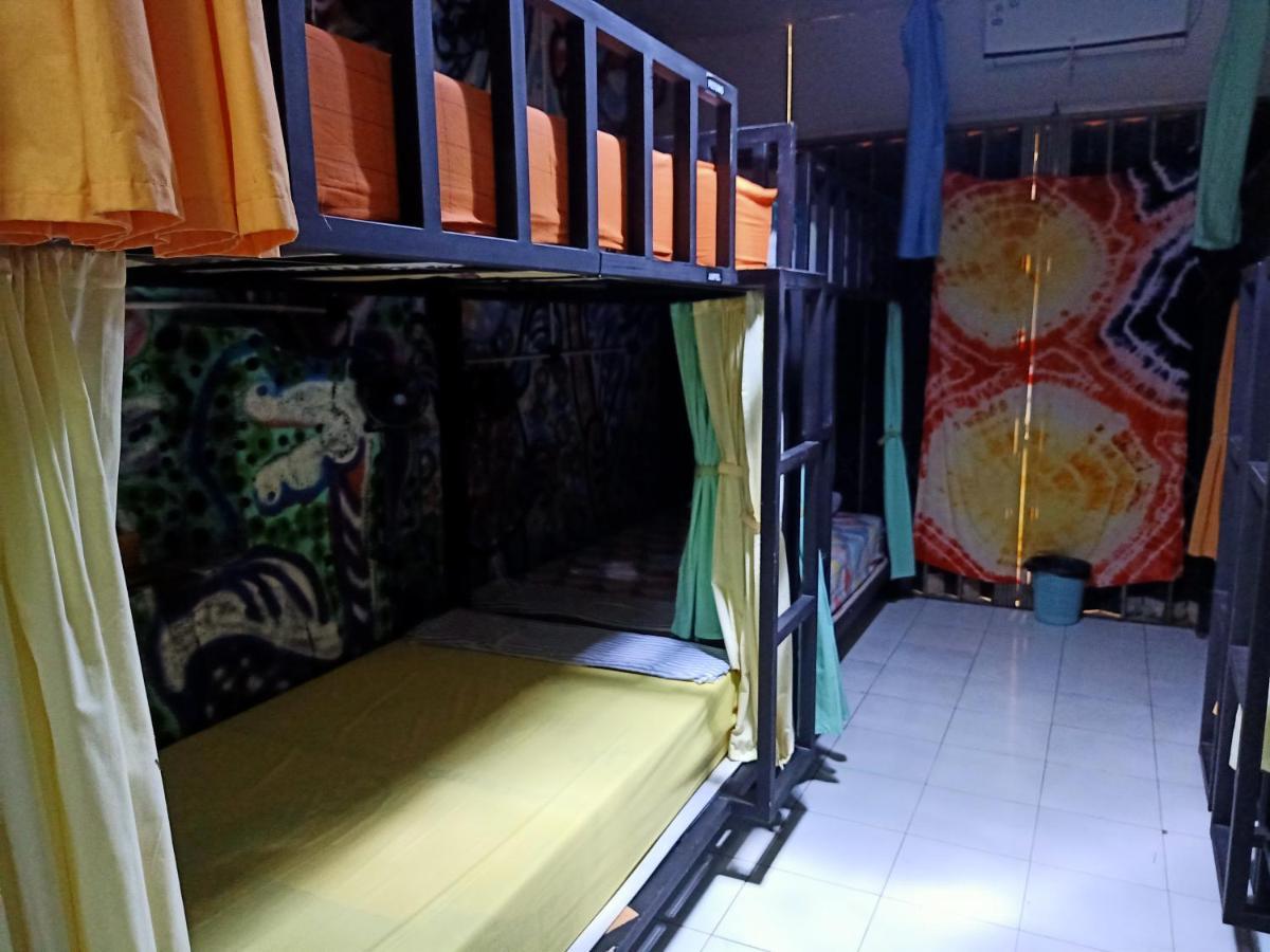 Deoplet Homestay & Gallery Yogyakarta Ngoại thất bức ảnh